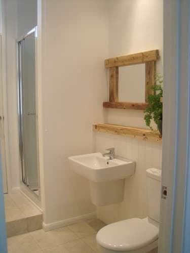 En-suite bathroom